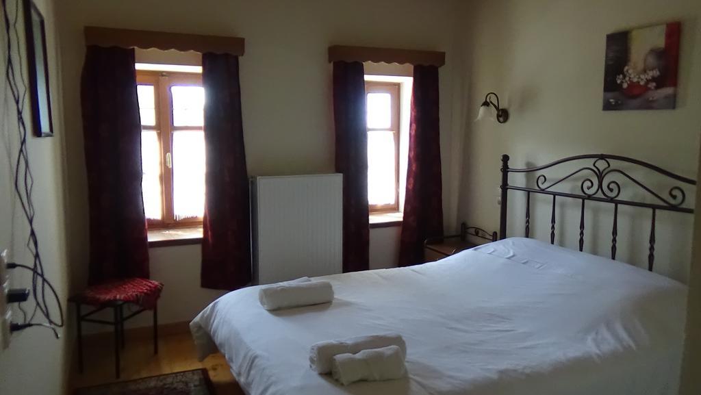 Elafotopos Hotel Bagian luar foto